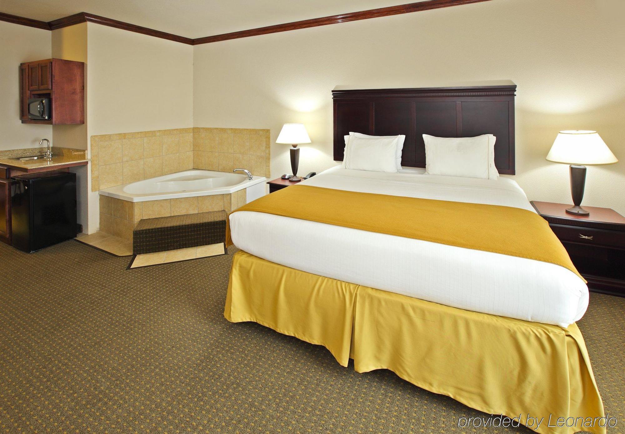 Holiday Inn Express Hotel & Suites Sherman Highway 75 By Ihg Quarto foto